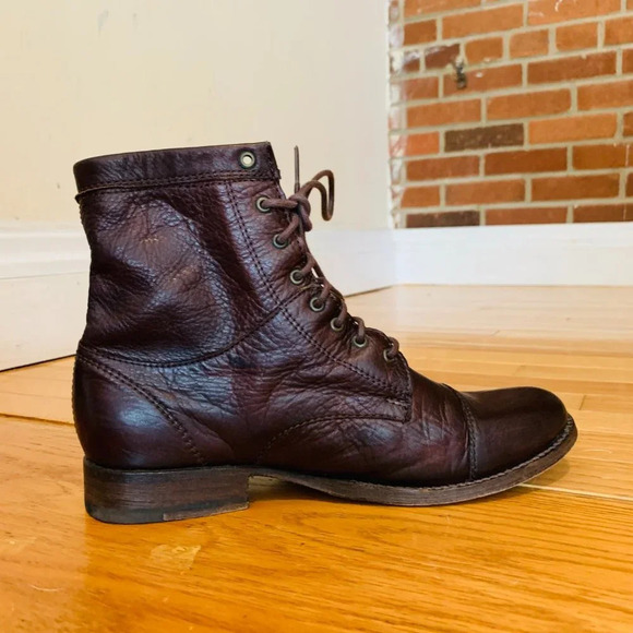 Nice! $428 Women's FRYE Sabrina 6G Lace-up LEATHER BOOTS Size 8 - Picture 11 of 16